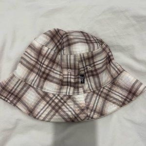 Tiger mist bucket hat